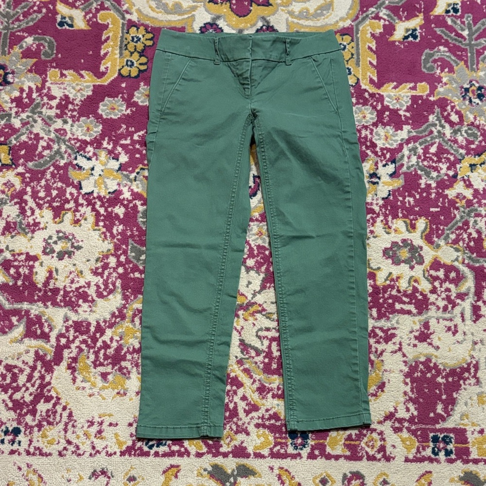 LOFT Green Cropped Pants